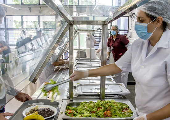 Dia Mundial da Segurança dos Alimentos: Prefeitura de Curitiba atua continuamente no acesso à alimentação segura.
Foto: Levy Ferreira/SMCS