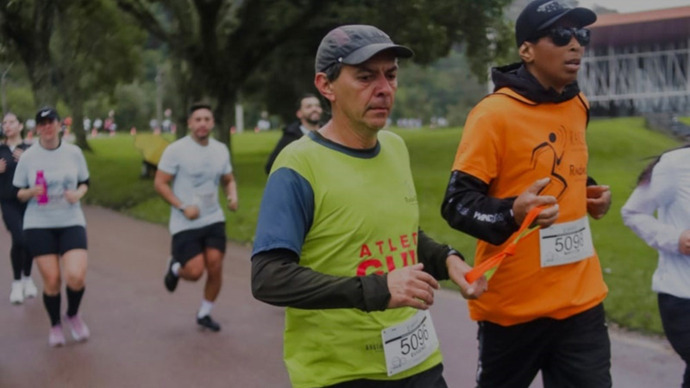 Radar DV Curitiba foi uma das boas práticas premiadas em 2018, na primeira edição do prêmio, e que segue em atividade há quase 10 anos. - Na imagem, (camiseta verde) Eugênio Oliveira Rotondo. Foto: Divulgação