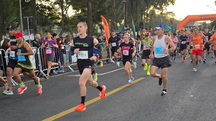 Circuito de Corridas de Rua de Curitiba 2024 reúne mais de 6.500 participantes no Boqueirão. 
Foto: Divulgação/SMELJ