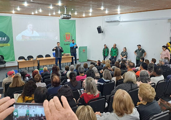 Delegação de Curitiba embarca para os Jogos da Integração do Idoso 2024 em Maringá.
Foto: Divulgação/SMELJ