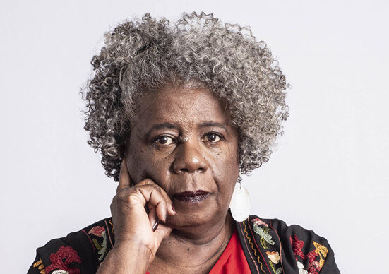 A autora negra brasileira Conceição Evaristo e seu livro Olhos D’Água serão o tema da roda de conversa. 
Foto: Divulgação