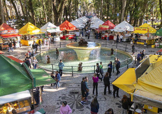 Tradicional Feira de Inverno de Curitiba, na Praça Osório. Curitiba, 02/07/2024. Foto: Ricardo Marajó/SMCS